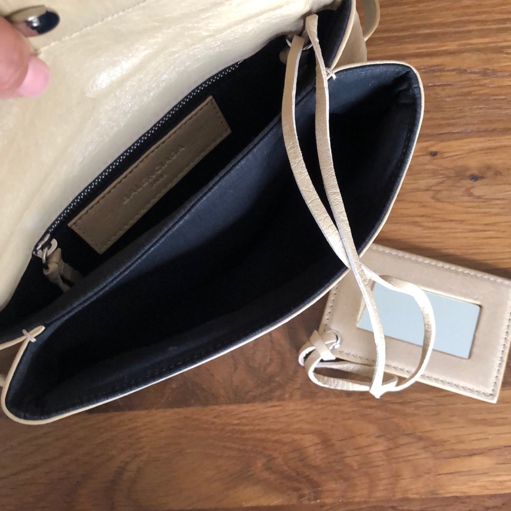 ❌SOLD❌ Balenciaga | Envelope Clutch Crossbody - Picture 8 of 15